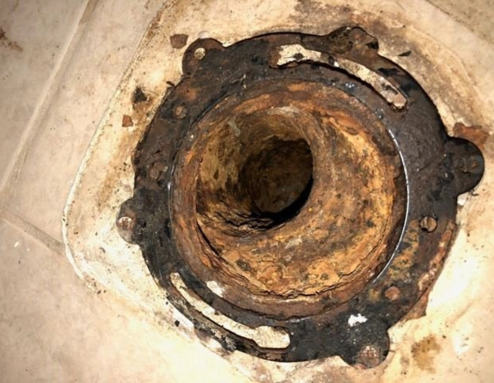 Fallleitungen im Altbau – besondere Risiken und typische Befunde